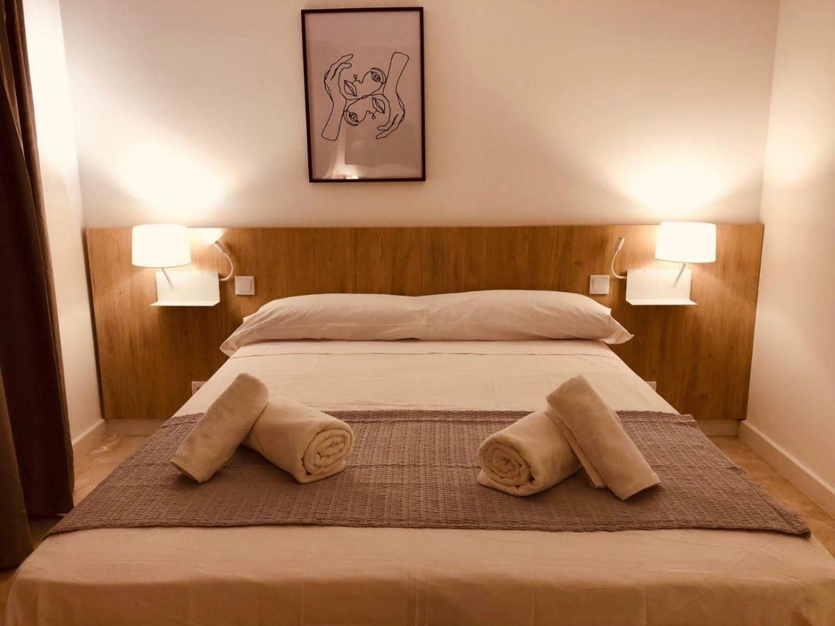 Hotel Victori Es Castell  Eksteriør billede